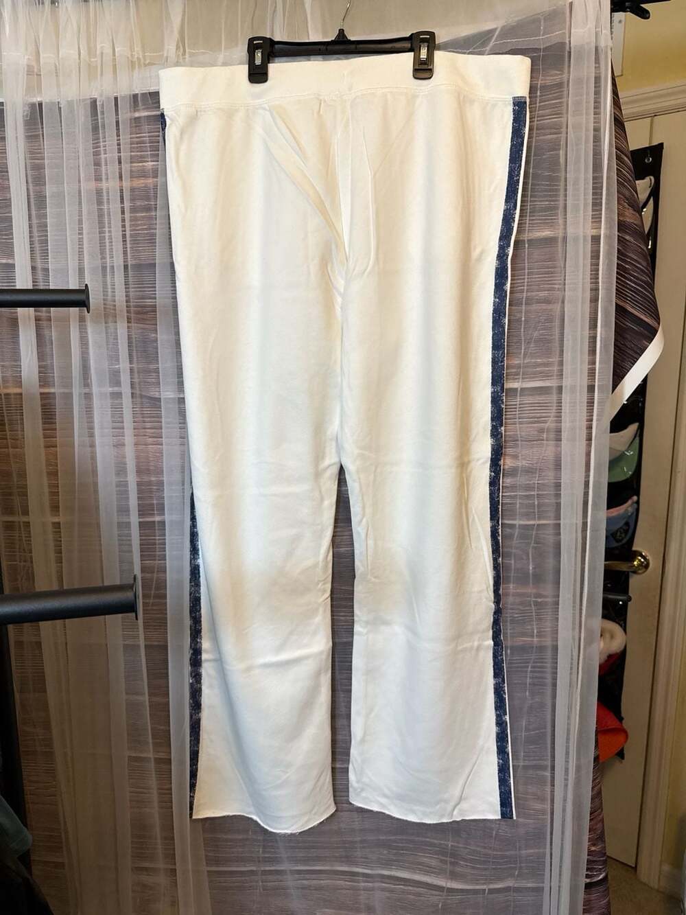 Victoria's Secret XL White Wide Leg Side Stripe Raw Hem Sweatpants - Picture 2 of 3